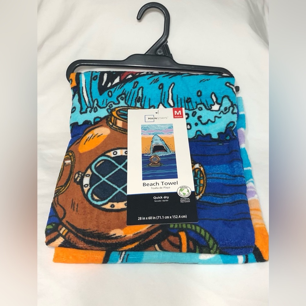Beach Towel Scuba Diver soft absorbent multi color. 28in X 60in.